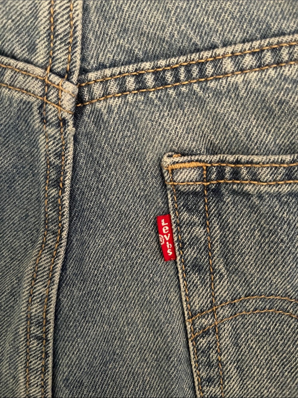 NWT Levi’s Cinch Barrel Jeans - Picture 14 of 16